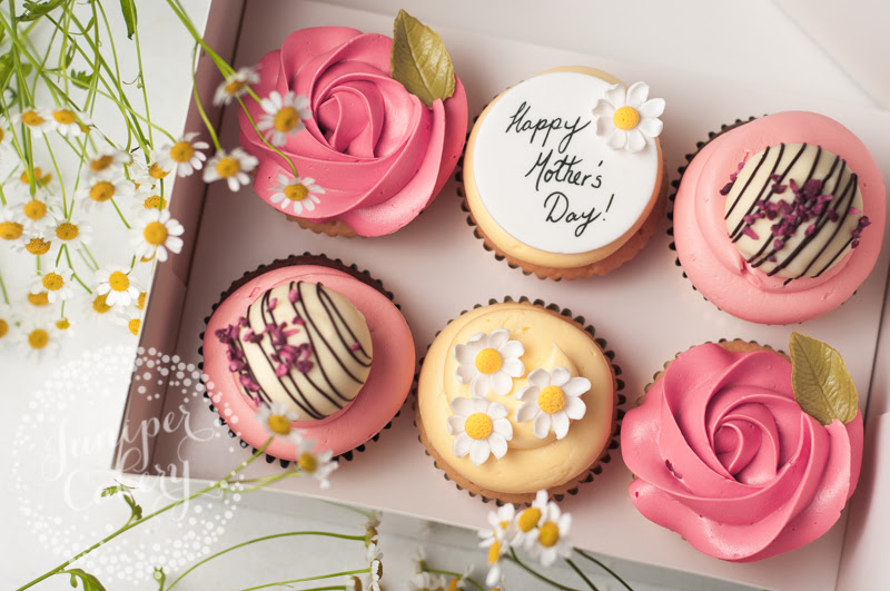 15 Stunning Mother’s Day Cake Ideas!