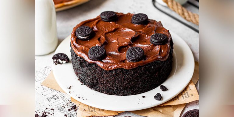 Oreo Biscuit Cake Recipe With And Without Oven Quick And Eggless