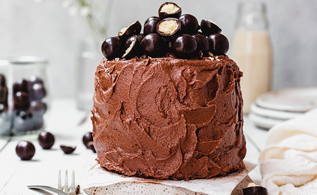 Classic Chocolate Cake