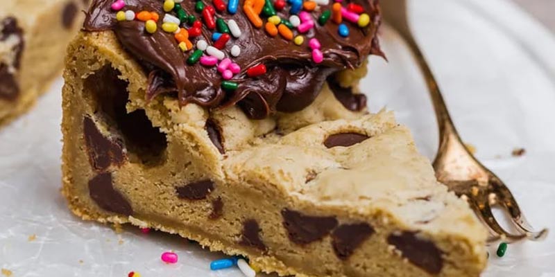 Peanut Butter Chocolate Chip Cookie Cake Recipe: A Sweet Delight for Every Celebration