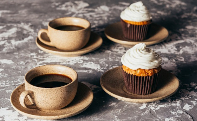 Cupcakes Paired with Macchiato