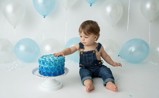 Blue Rosette Swirls Cake