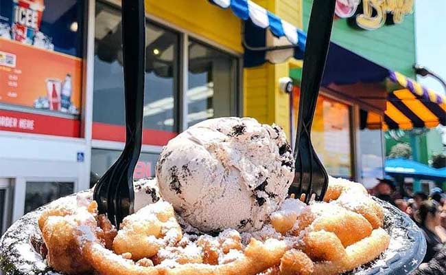 Creative Toppings for Funnel Cake: Elevate Your Dessert Game