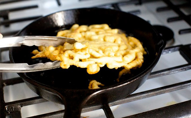 How to Make Funnel Cake at Home