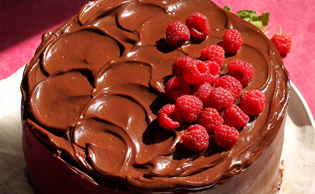 Dark Chocolate Raspberry Cake